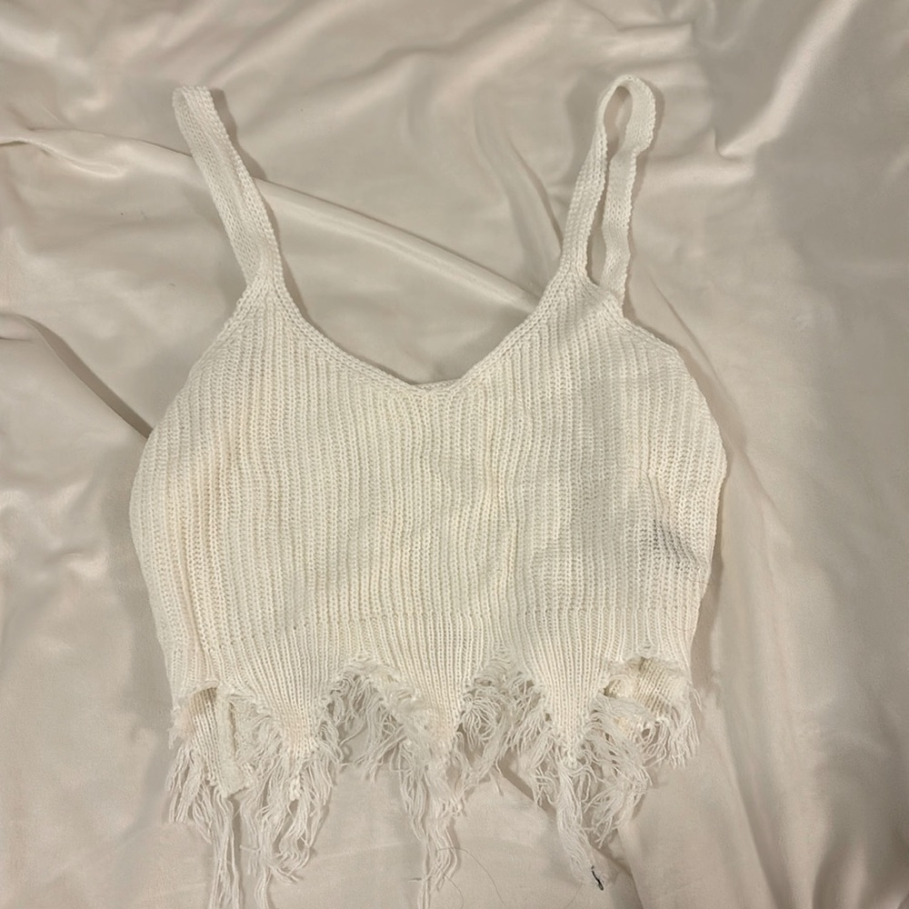 White crop top with fray detail